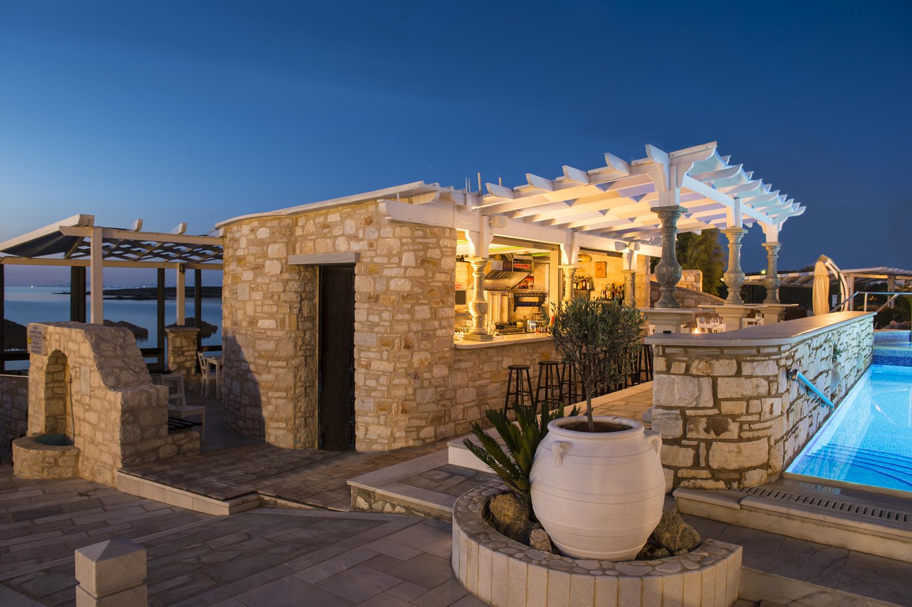 hotels in paros Greece | contaratos beach