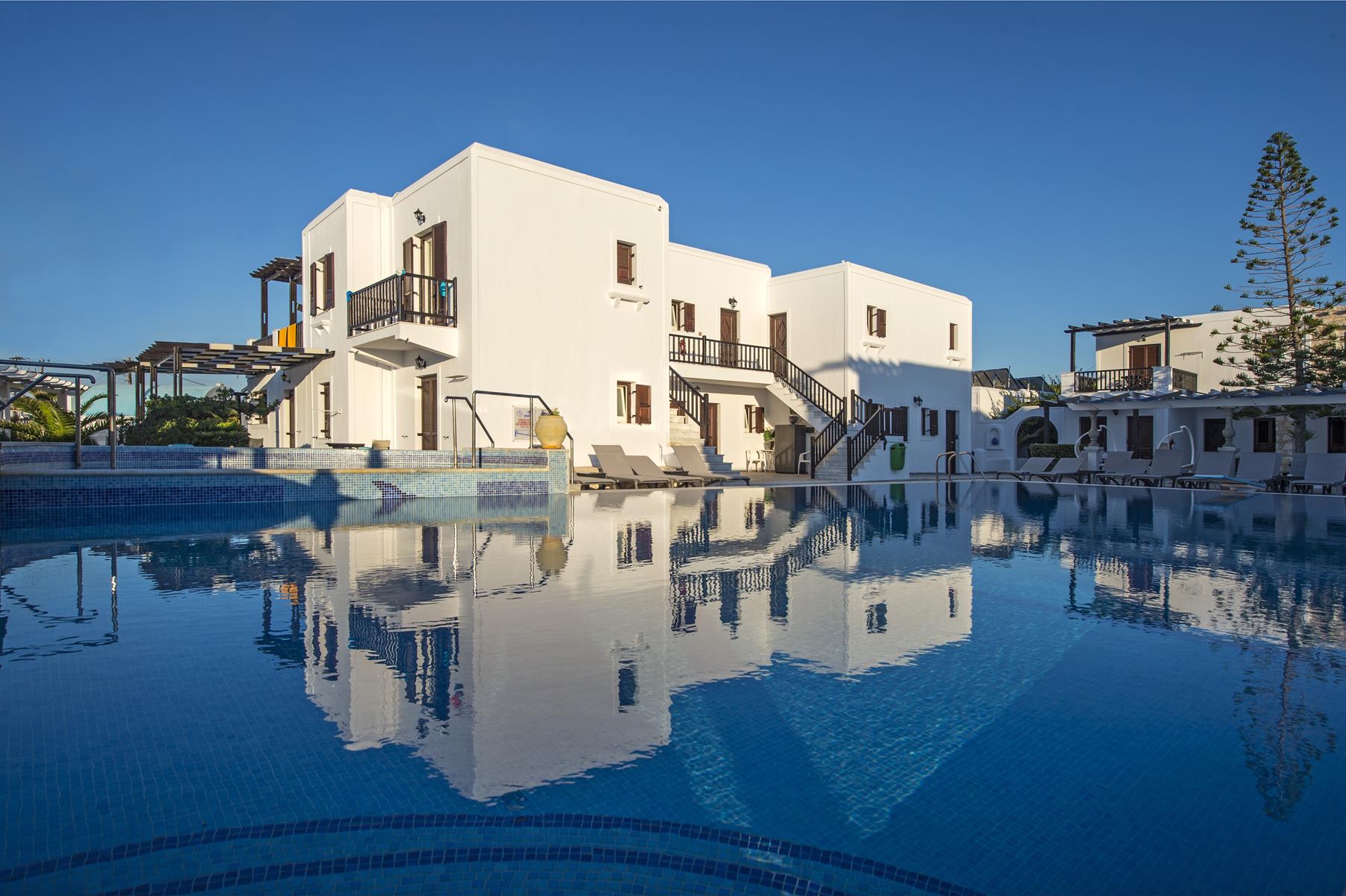 Contaratos Beach Hotel Paros experiences