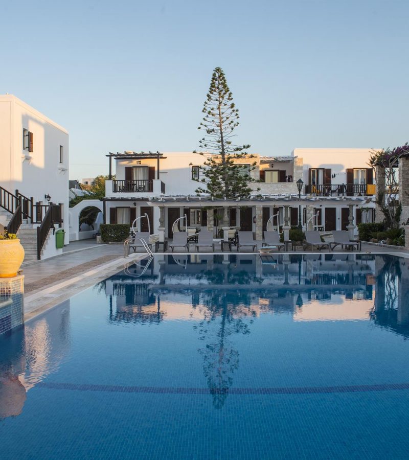 Contaratos Beach Hotel Paros experiences