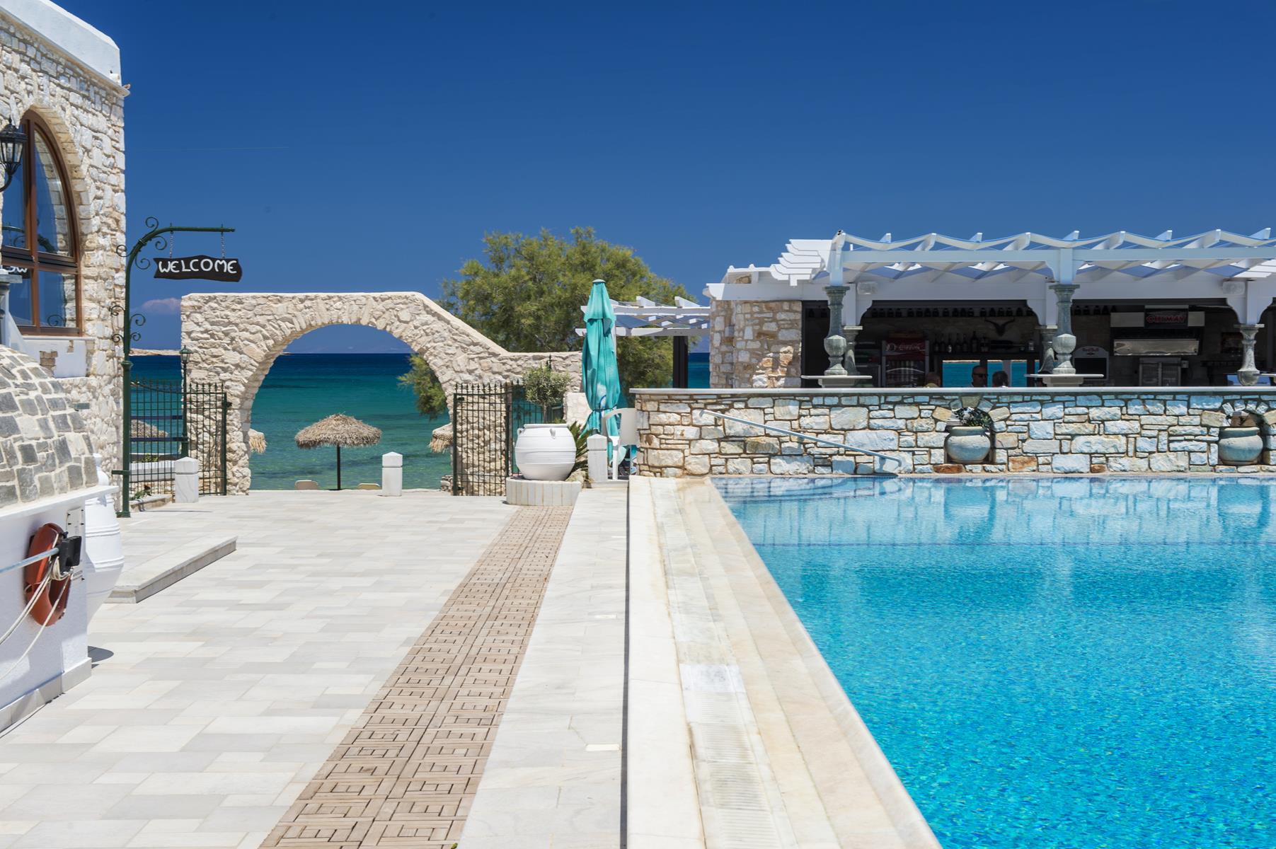 Contaratos Beach Hotel Paros experiences